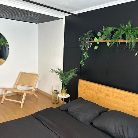 Guibert Home - Studio 2 Personnes Villeneuve-le-Roi Buitenkant foto